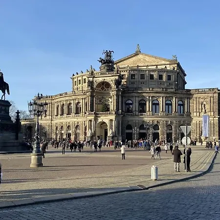 Mit 2 Schlafzimmern Und 2 Baedern Vakantiehuis *