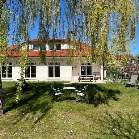 Mit 2 Schlafzimmern Und 2 Baedern Vakantiehuis